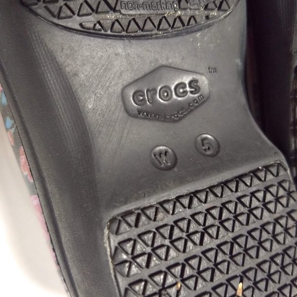 Crocs Dual Comfort Floral Clogs Women's Size 5 - Picture 9 of 10